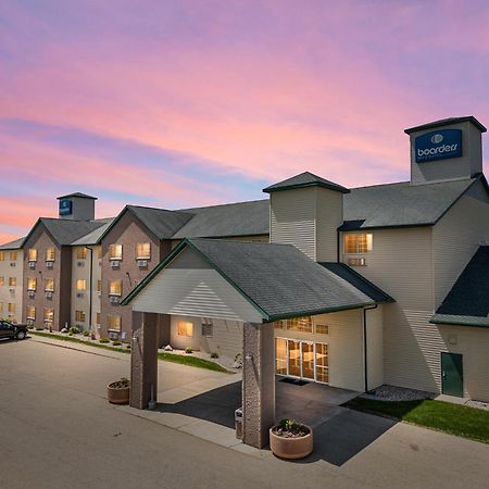 Boarders Inn & Suites By Cobblestone Hotels - Shawano Exterior foto